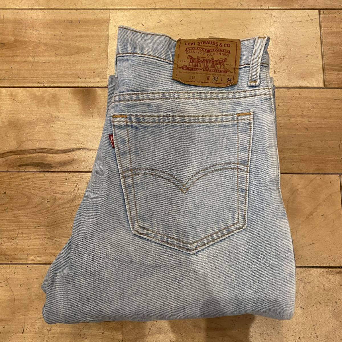 levis 515