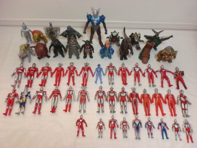  ウルトラマン ウルトラマン怪獣 ソフビ 人形 フィギュア まとめ売り 大量 53体 日本製あり 現状品(その他)｜売買されたオークション情報、yahooの商品情報をアーカイブ公開 - オークファン 怪獣、宇宙人