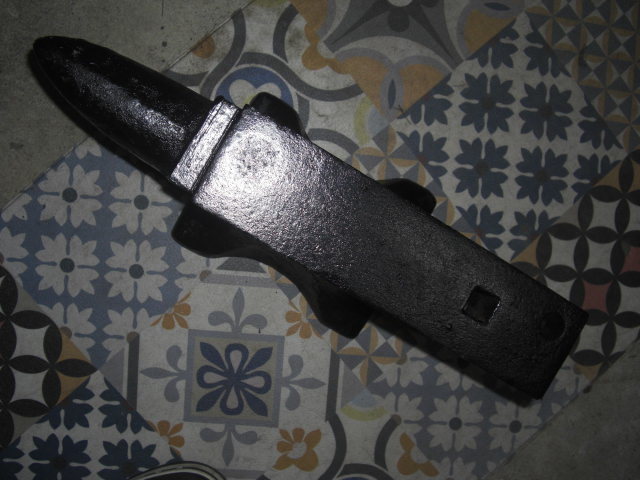 アンビル鉄の爪付　約重量２４キロ～２５キロ　長期保存品です_6