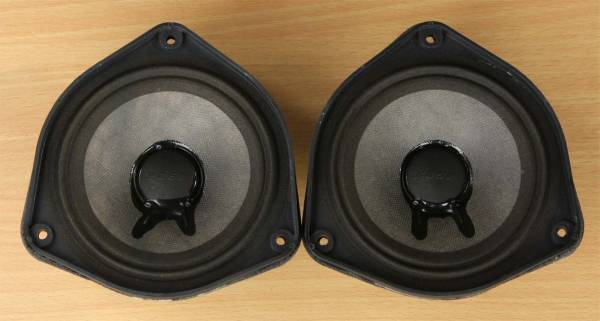 Bose Model 1010 車載用スピーカーシステム 11 5cm スピーカー 売買されたオークション情報 Yahooの商品情報をアーカイブ公開 オークファン Aucfan Com