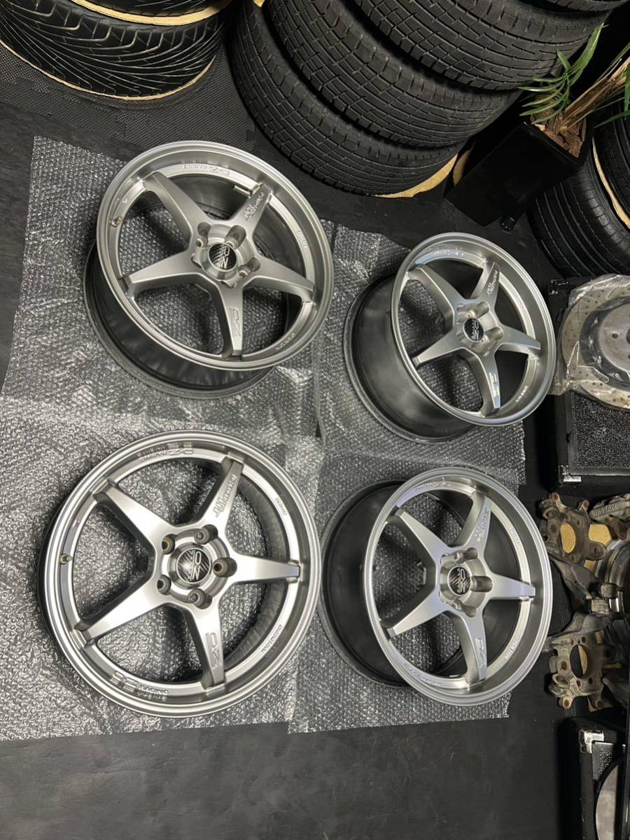 O.Z クロノ CRONO HT 17インチ 8J＋35 PCD112 5穴 M14球面ボルト フォルクスワーゲン アウディ ベンツ等 ゴルフ MADE IN ITARY