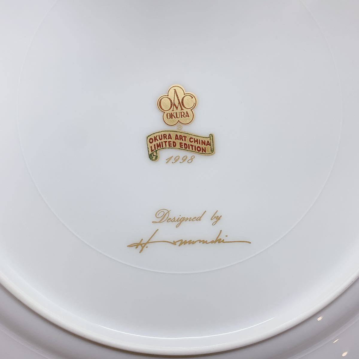 大倉陶園 OKURA CHINA 一本の薔薇の花 パープル モチーフ 薔薇 製造 
