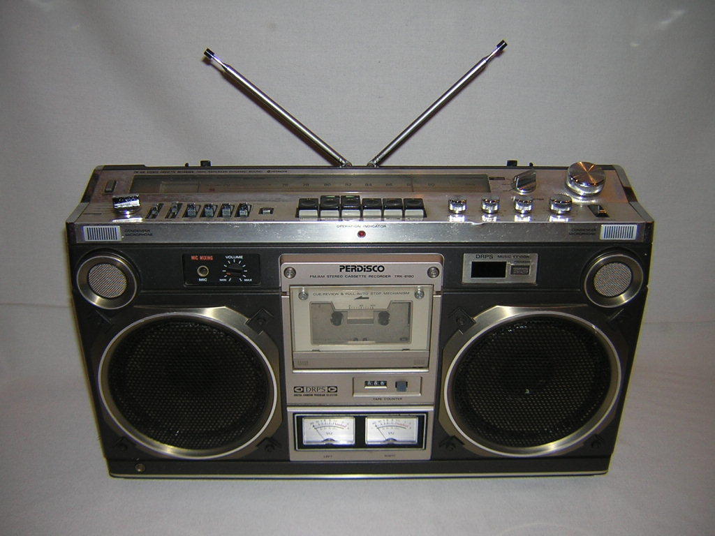 HITACHI 日立 FM⁄AM FM ステレオカセットレコーダー TRK ステレオ