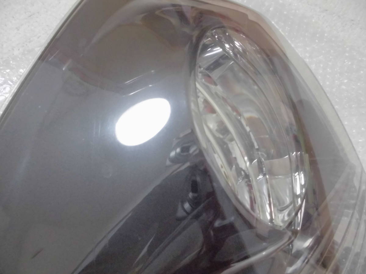 即決 ハリアー 30 純正 テールランプ 左 助手席側 KOITO 48-40 訳あり