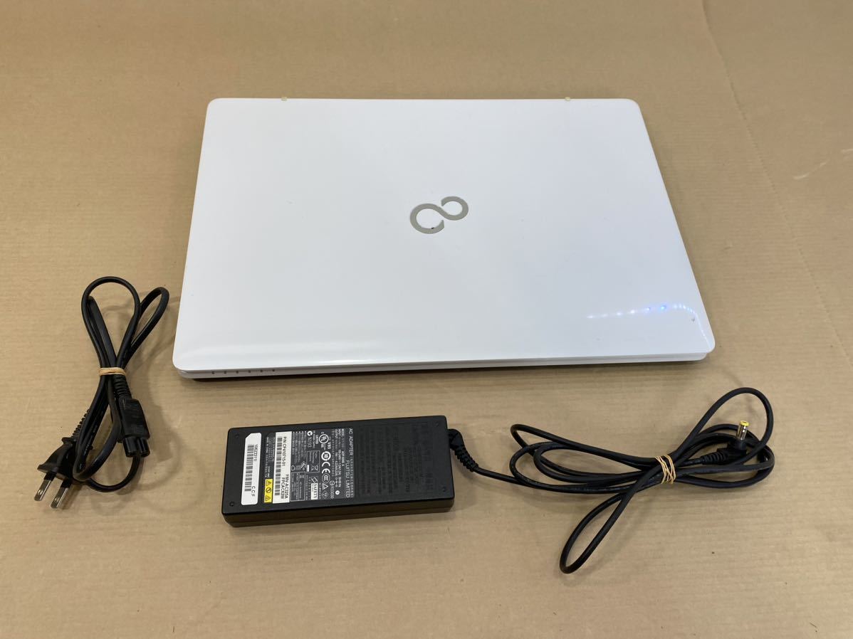 FUJITSU LIFEBOOK AH50/X ノートパソコン FMVA50XWP