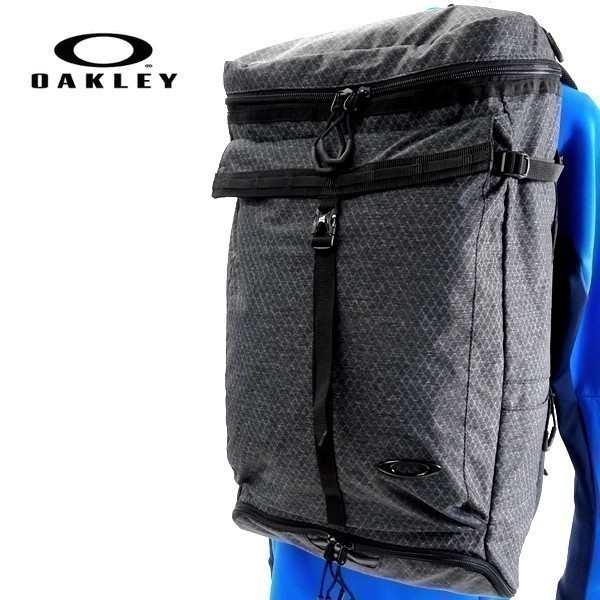 OAKLEY オークリー 定1.3万 高耐久×軽量 RED CODEシステム リュックサック バックパック デイパック FOS900232 00H 32L ▲034▼out1603c