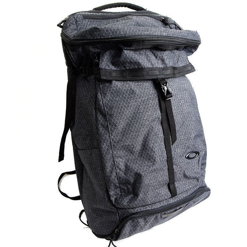 OAKLEY オークリー 定1.3万 高耐久×軽量 RED CODEシステム リュックサック バックパック デイパック FOS900232 00H 32L ▲034▼out1603c