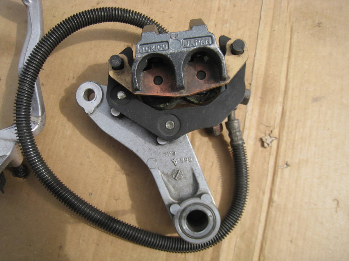 ゼファー400？ リアブレーキキャリパー マスター付き ブレーキ