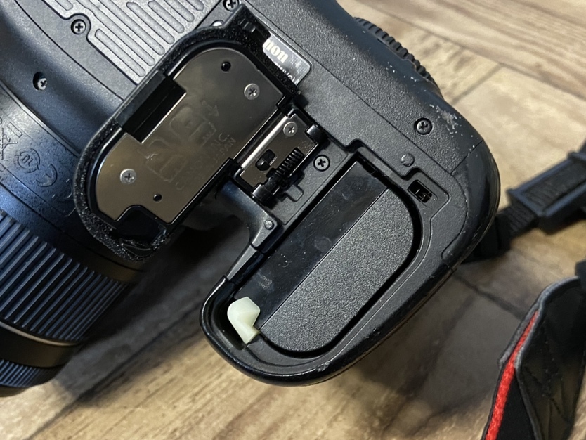 Canon EOS 7D デジタル一眼レフカメラ レンズ EFS55-250mm レンズ付き