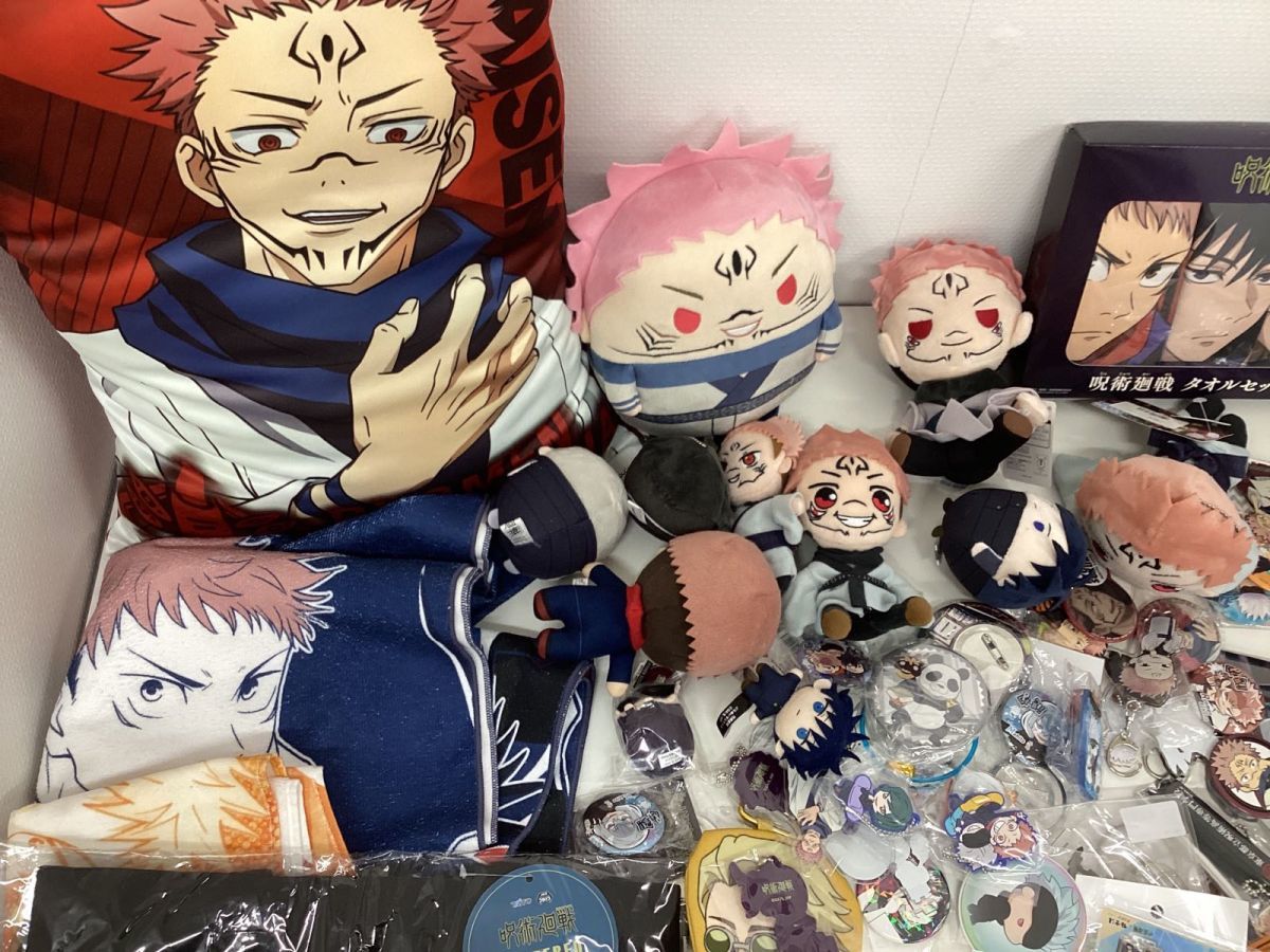 呪術廻戦　まとめ売り　虎杖くん多め　ぬいぐるみ　　アクスタ　缶バッジ　他 呪術廻戦まとめグッズ 五条悟/虎杖悠仁 ぬいぐるみ/アクスタ/缶バッジ