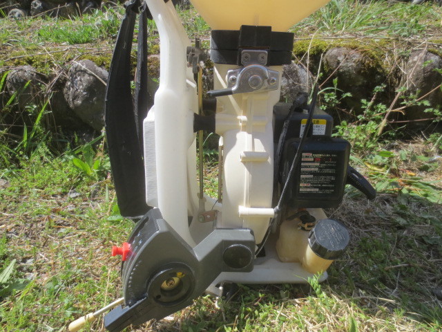◇MARUYAMA 丸山 背負い動力散布機 MDJ40-13 エンジン始動OK◇背負散布