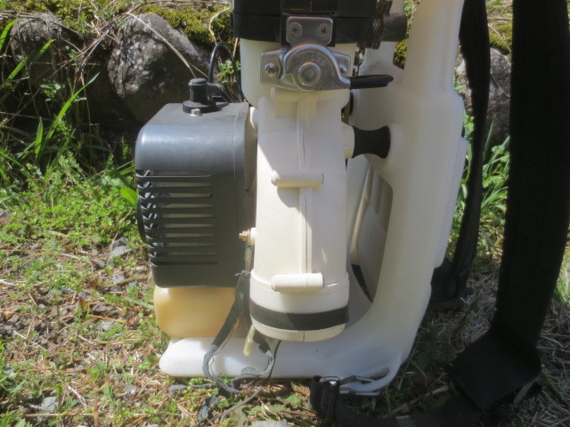 ◇MARUYAMA 丸山 背負い動力散布機 MDJ40-13 エンジン始動OK◇背負散布