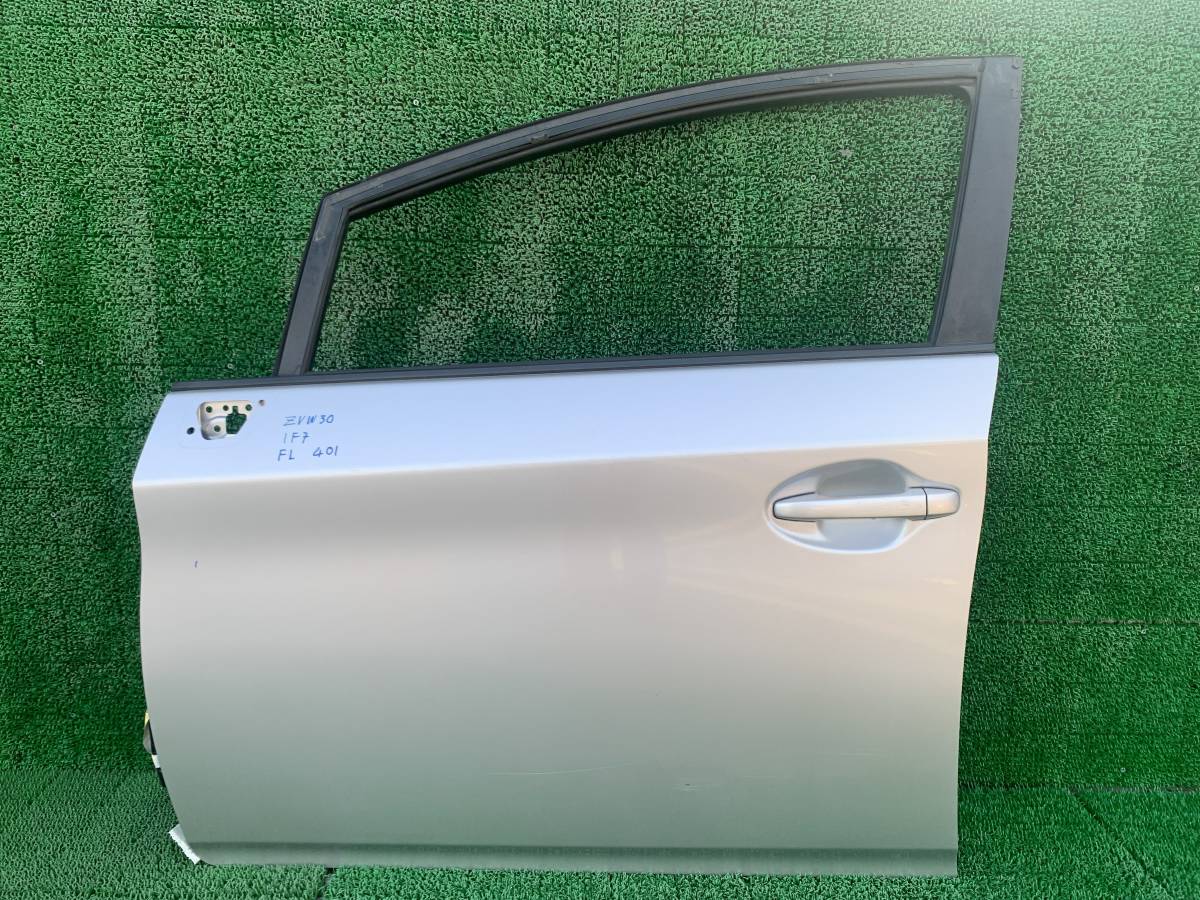 401 トヨタ プリウス ZVW30 カラー: 1F7 シルバー FL 前左 助手席側 フロント左 ドア