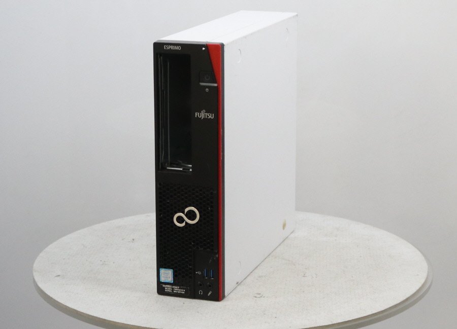 ESPRIMO - Fujitsu 富士通 Core Windows10 Pro i5 4GB D586⁄P D586⁄P