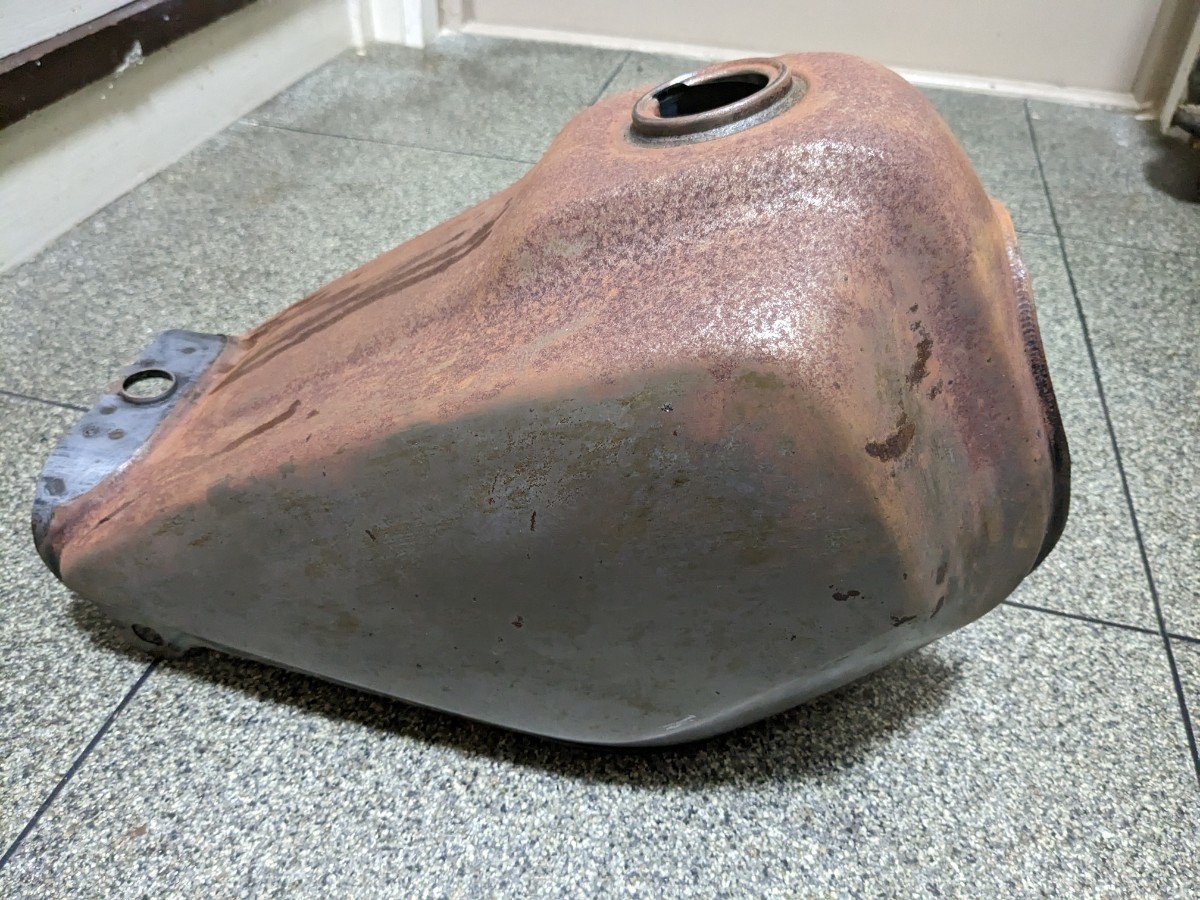 TW200 TW225 タンク tw200 tw225 タンク 塗装済み TW200⁄225カスタムに