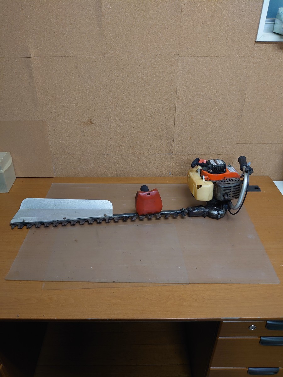 ZENOAH ゼノア エンジンヘッジトリマー HT230 刈幅700mm バリカン/剪定/刈払機 管 圧縮確認済み ジャンク品(刈払機)|売買 ...