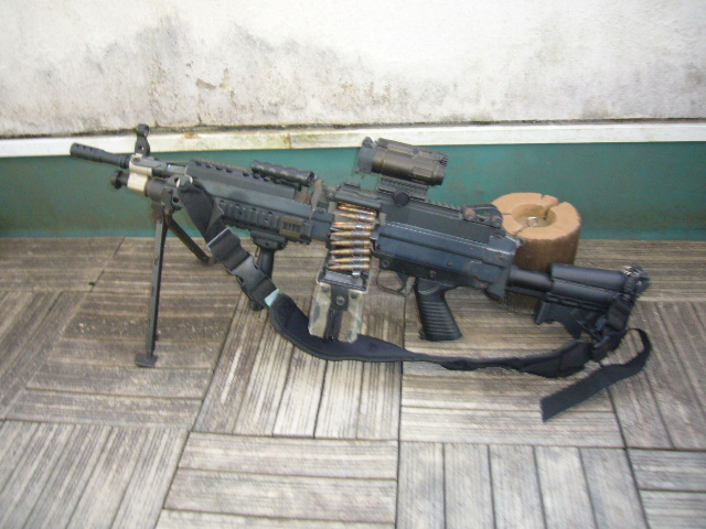 TOP JAPAN製M249MINIMI限定品 NATO 電動ガン 動作確認済み TOP JAPAN製 TOP