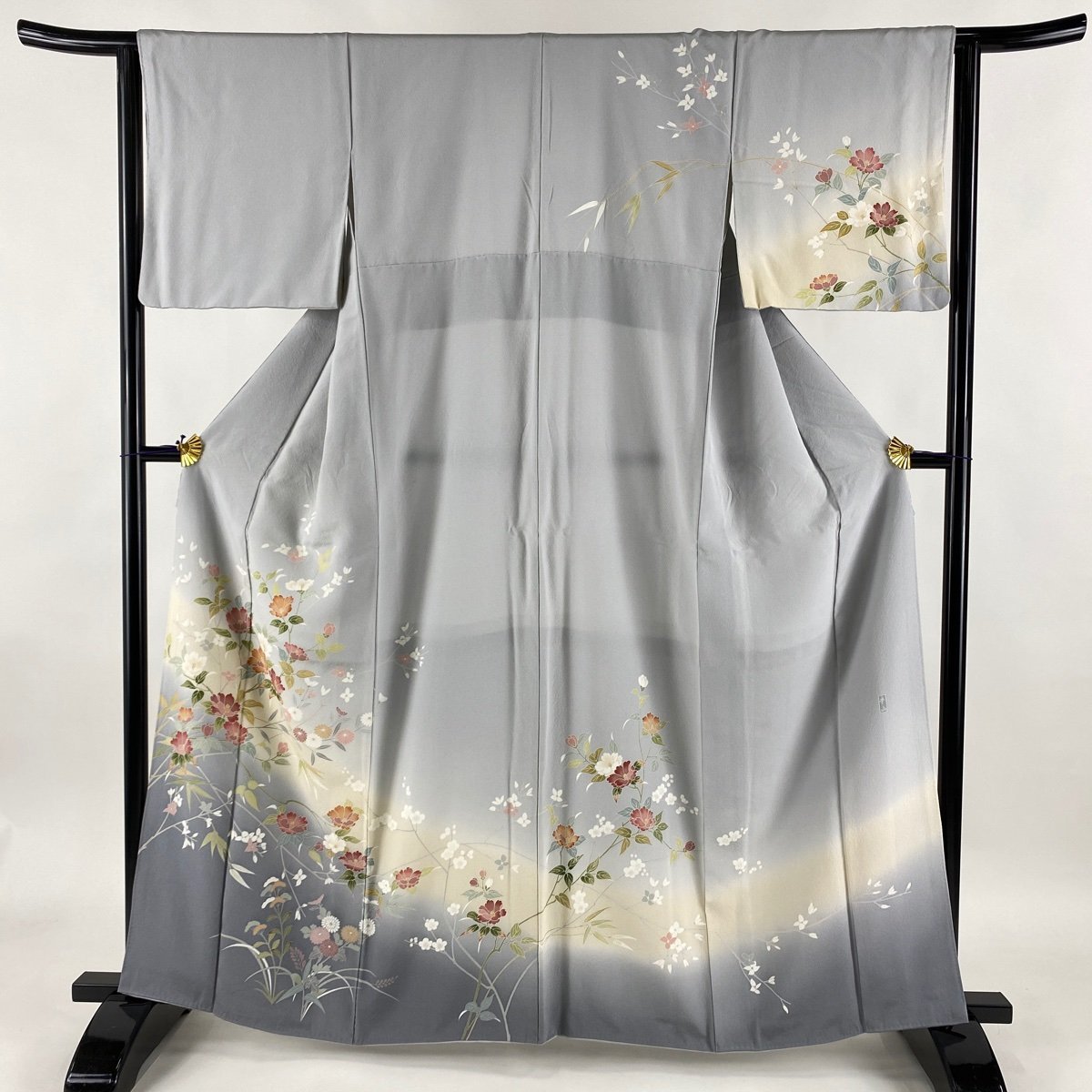 訪問着 美品 秀品 落款 草花 金彩 ぼかし 灰色 袷 身丈162cm 裄丈