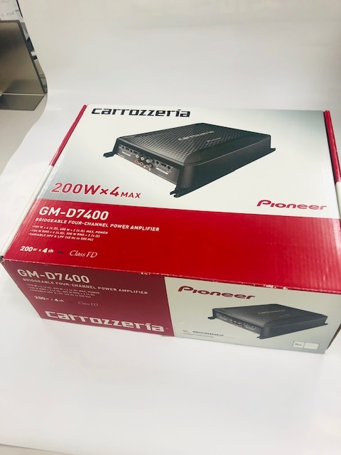 カロッツェリア（pioneer）GM-D7400 200w×4chパワーアンプ GM-D7400