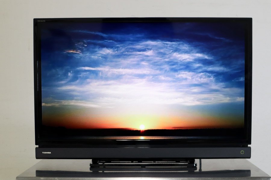 ★訳あり 動作品 TOSHIBA東芝★32インチ 液晶テレビ32S21★リモコン付 2018年製【画面前傾】★573h04