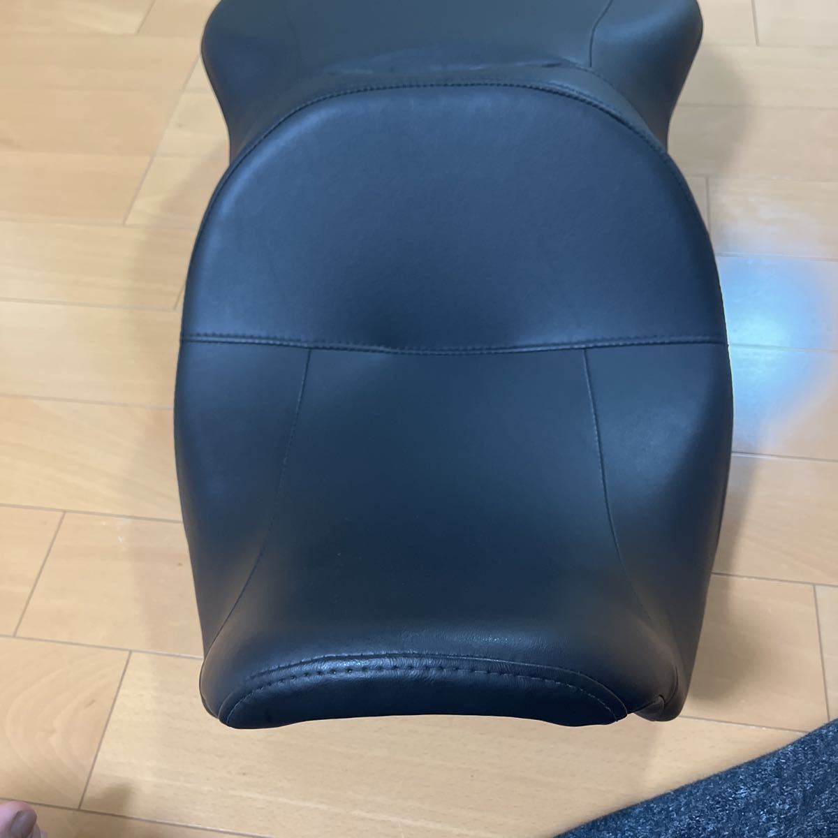 ハーレー 純正 中古 バイク 部品 美品 FLHTCULTC FLHTKL ローシート 