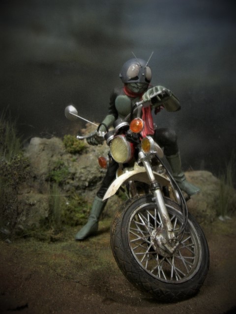コトブキヤ 1/12仮面ライダー1号&サイクロン号オープニングバージョン 
