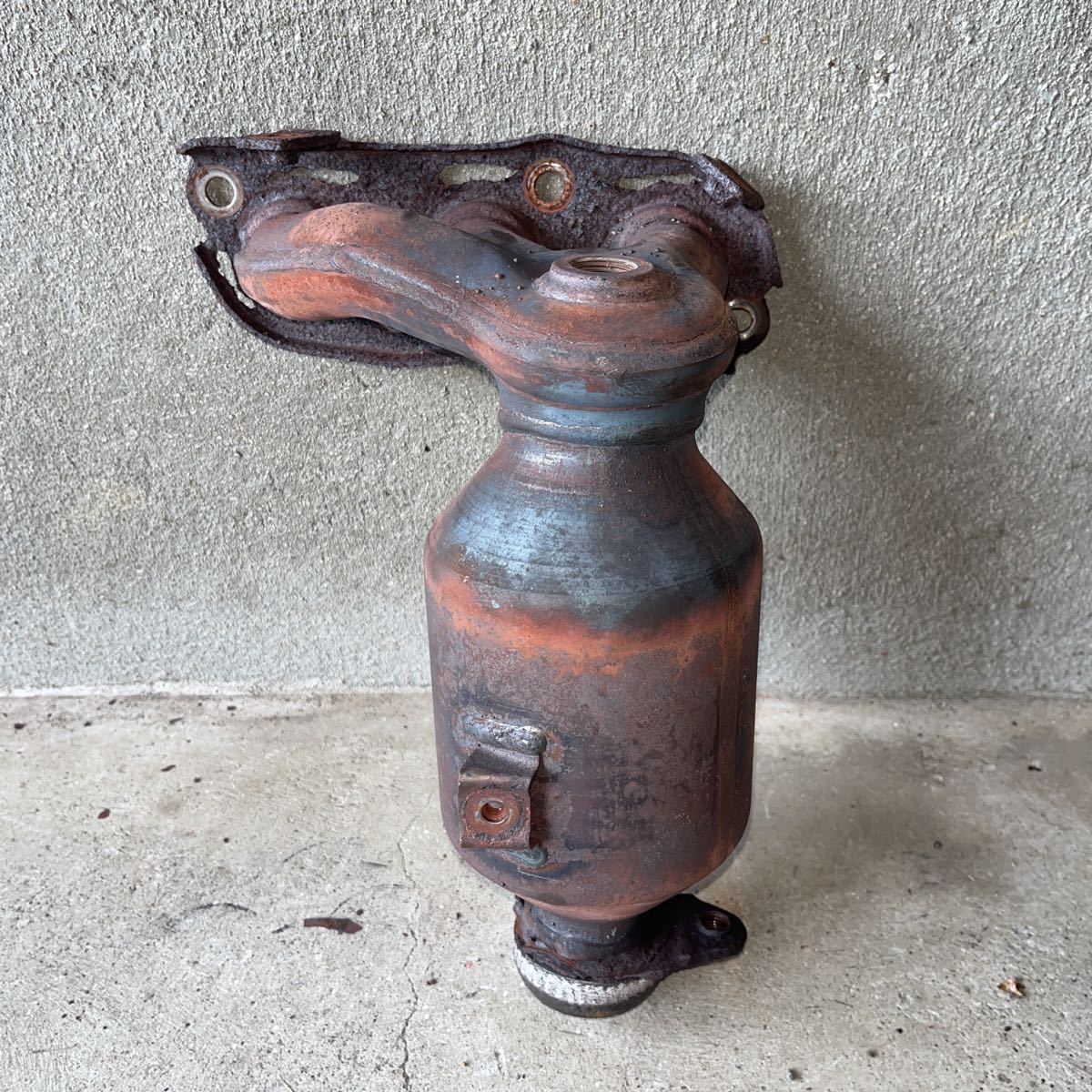 触媒 ダイハツ KF 6角 素材用 触媒 ダイハツ 6角 素材 6角⁄六角 ショクバイ