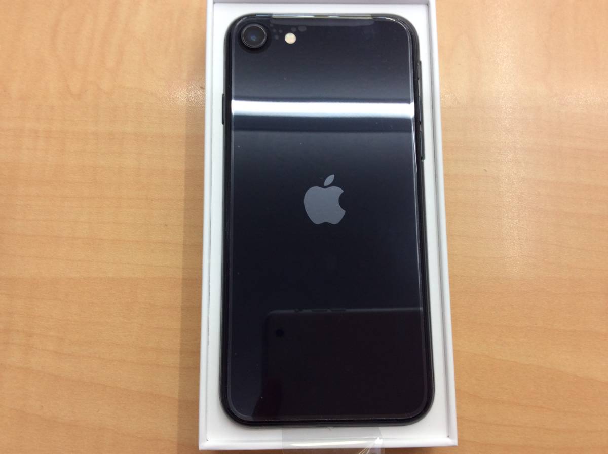 4934 iPhone SE 3世代 ミッドナイト 64GB 新品開封済 IMEI 〇 iPhone