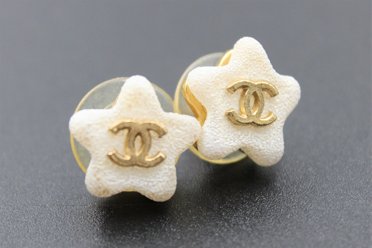 スター シャネル 星 - chanel CHANEL（ピアス）のフリマアイテム一覧