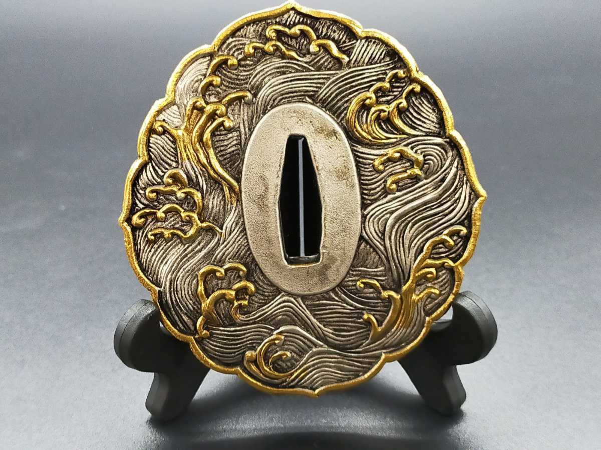 XG93　日本刀装具　刀鍔　龍の図　銅地　細工　絵金銀　刀剣美術　武道具 XG93 日本刀装具 刀鍔 龍の図 銅地 細工 絵金銀 刀剣美術 武道具 XG93