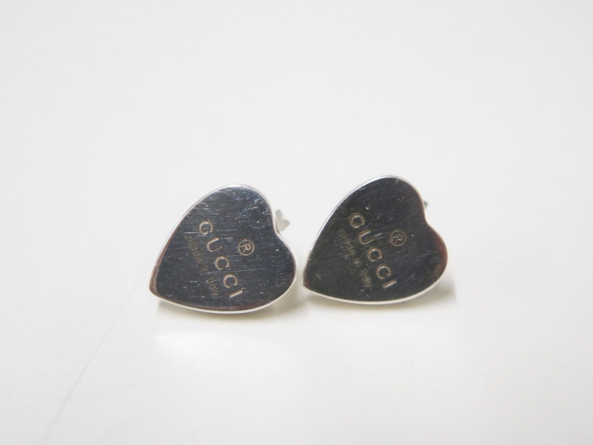 GUCCI グッチ Ag925 ハートモチーフ スタッズピアス