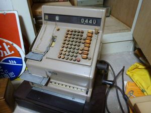 昭和レトロ 機械式レジスター① NCR(雑貨)｜売買されたオークション