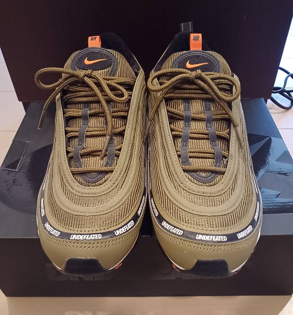 ナイキ アンディフィーテッド NIKE 0 × AIR MAX エアマックス97 オリーブ ×UNDEFEATED OLIVE UNDEFEATED ほぼ未 OLIVEの所有者レビュー360度 エア ⁄