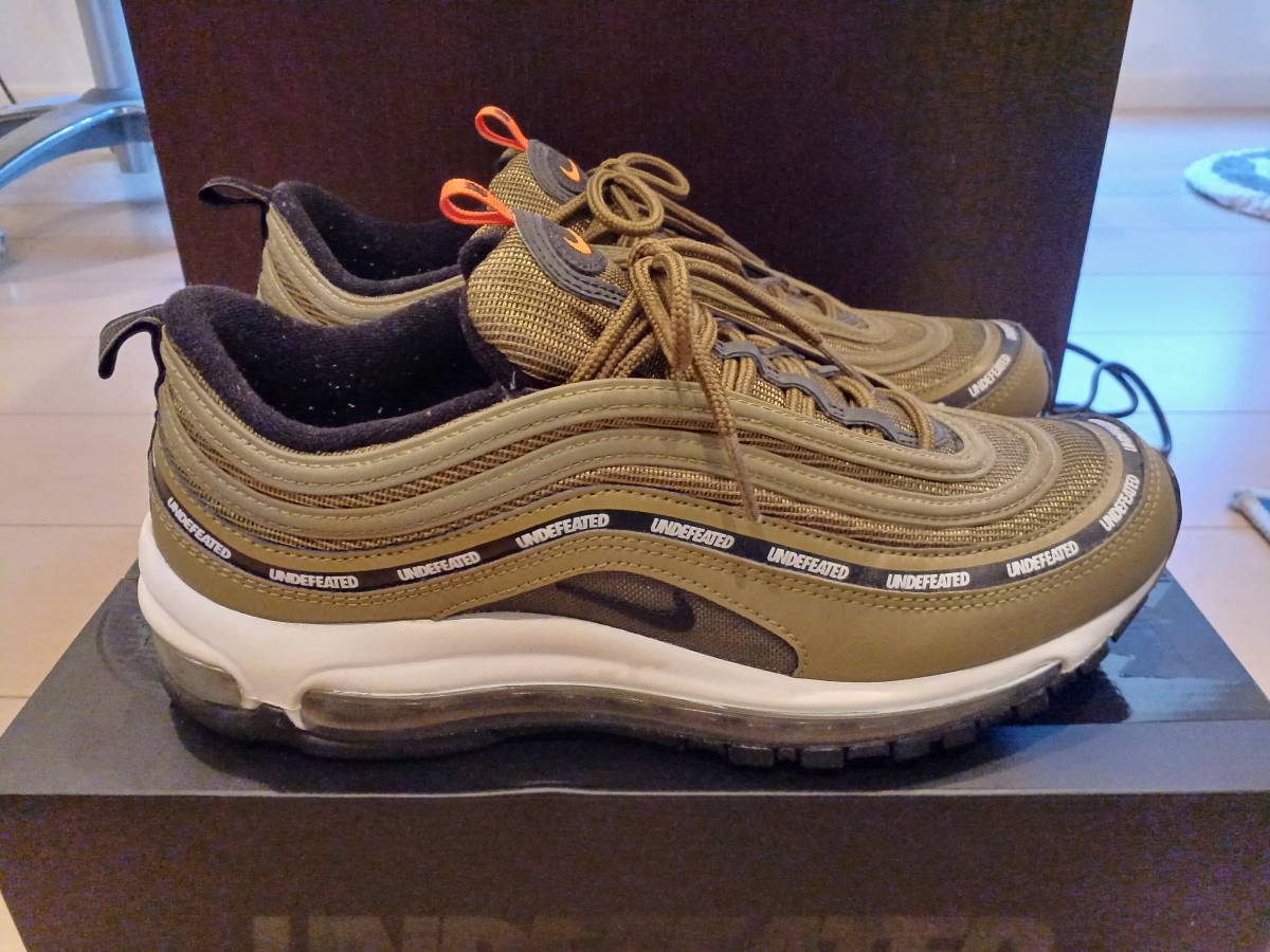 ナイキ アンディフィーテッド NIKE 0 × AIR MAX エアマックス97 オリーブ ×UNDEFEATED OLIVE UNDEFEATED ほぼ未 OLIVEの所有者レビュー360度 エア ⁄