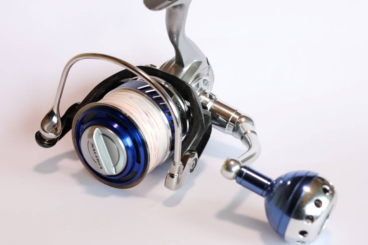 ソルティガ 4500H 中古品 替スプール２個付き_2