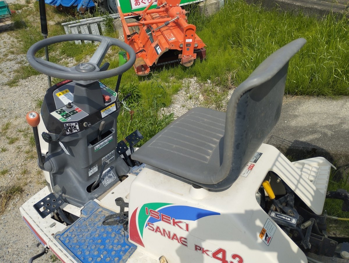 イセキ田植え機4条植え ジャンク