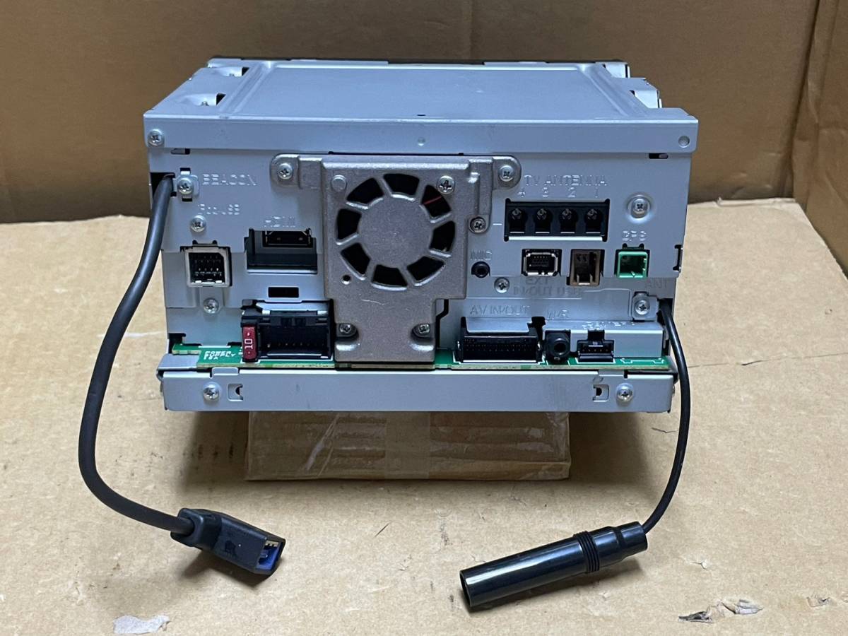 カロッツェリア サイバーナビ AVIC-ZH0007 HDD フルセグ 中古