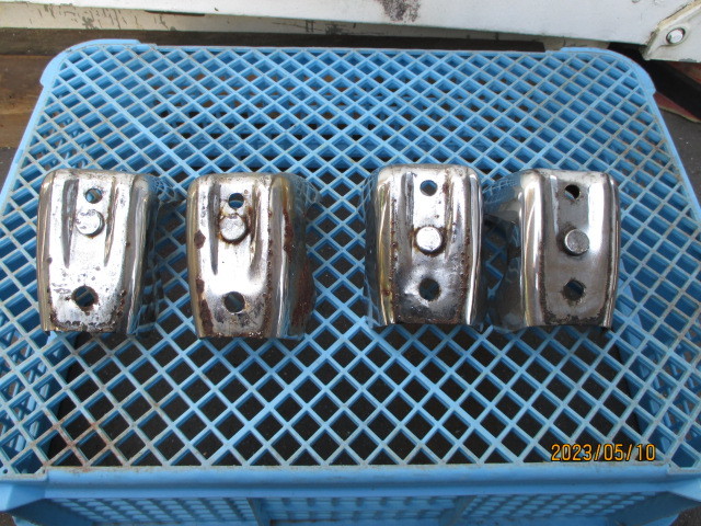 ５１０ブルーバード・オーバーライダー・プレート前後左右セット・レストア用にいかがですか？。