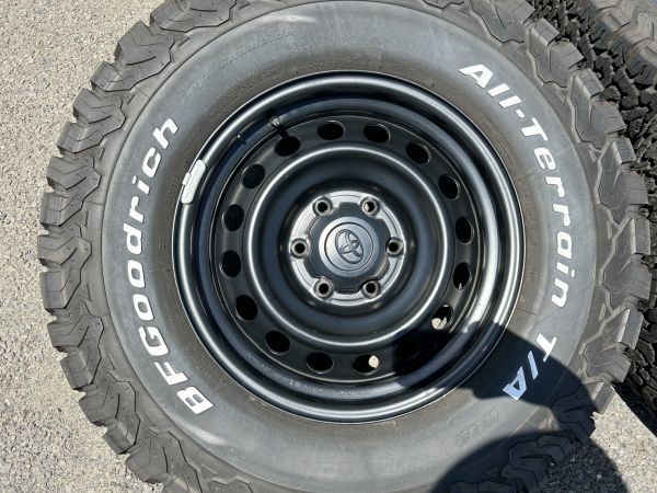 ハイラックス 純正ホイール Yokohama ice Guard G075 4本 バリ溝