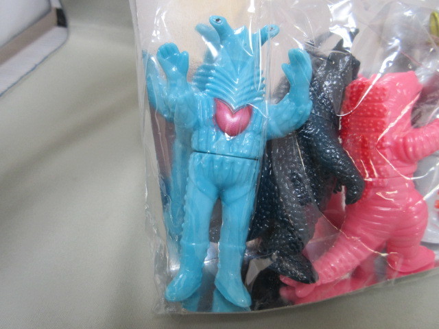 円谷コミュニケーション 【未開封】ブルマァク ミニ怪獣シリーズ D