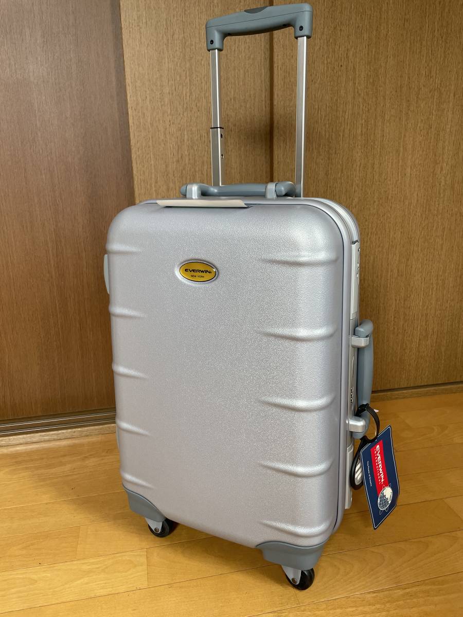 ★☆未使用・スーツケース/ キャリーバッグ 小型・機内持ち込みサイズ Everwin ☆★_1