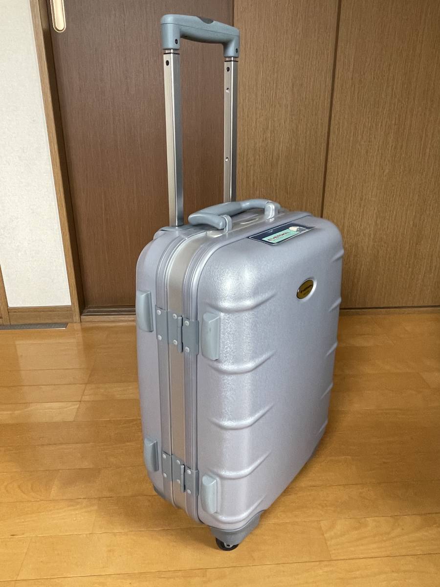 ★☆未使用・スーツケース/ キャリーバッグ 小型・機内持ち込みサイズ Everwin ☆★_2
