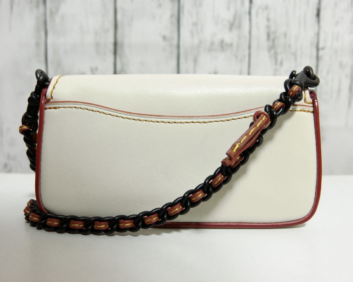 美品 COACH コーチ ショルダーバッグ ディンキー チェーン ホワイト 
