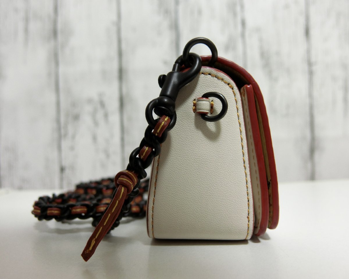 美品 COACH コーチ ショルダーバッグ ディンキー チェーン ホワイト 