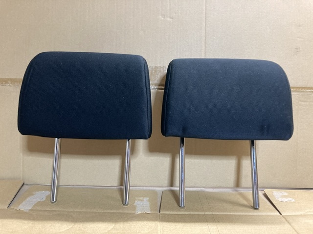 ヘッドレスト 2列目 左右 セット ノア ZRR70W トヨタ 純正 リア 後部座席 左 右 FF19