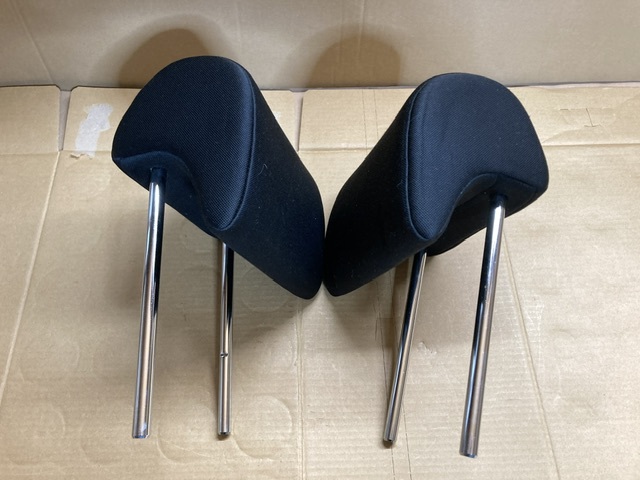 ヘッドレスト 2列目 左右 セット ノア ZRR70W トヨタ 純正 リア 後部座席 左 右 FF19