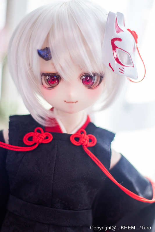 DDH-29番 セミホワイト カスタムヘッド+鬼ツノ+ディーラー様カボション