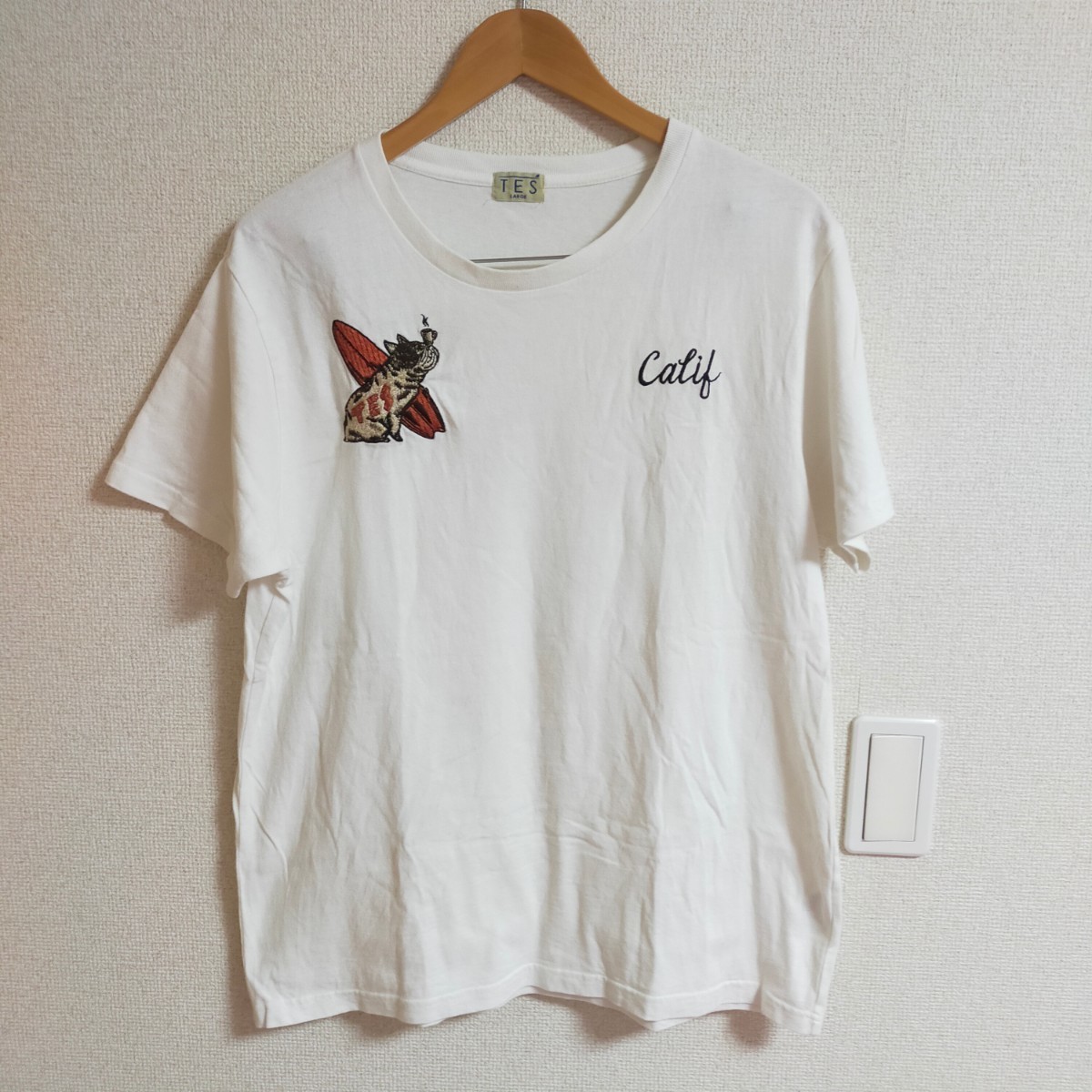 TES THE ENDLESS SUMMER エンドレスサマー BUHI SKA EMB T-SHIRT ブヒ スカ 半袖 刺繍 Tシャツ フレンチブル パグ KE-9574302 L ホワイト