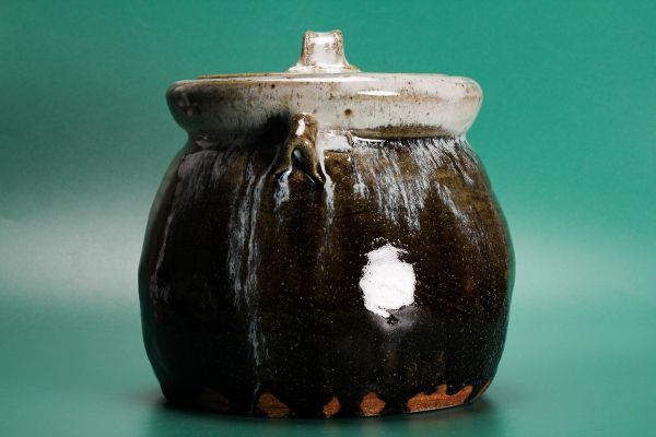 十三代 中里太郎右衛門 本人作 叩き朝鮮唐津耳付水指