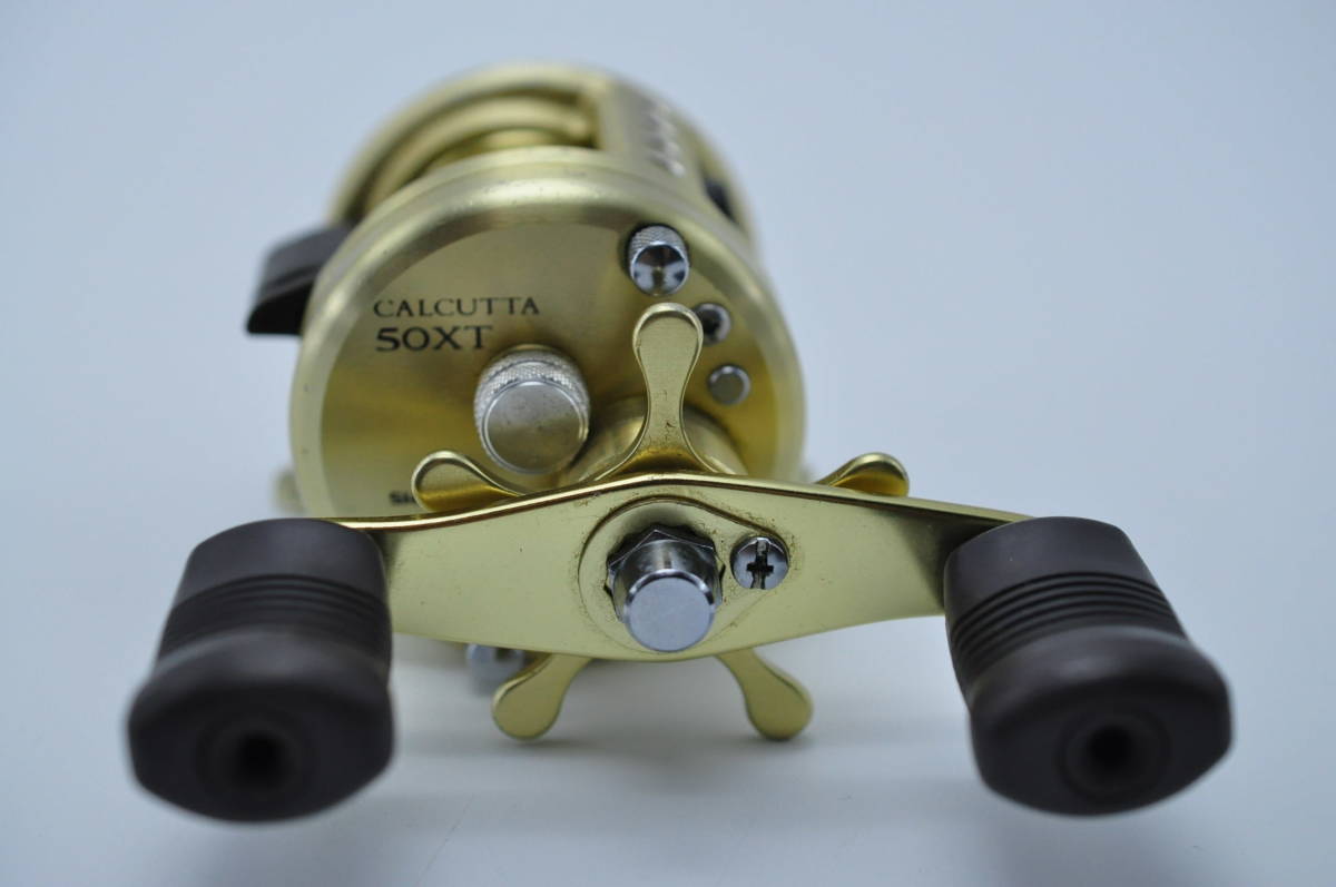 中古】シマノ カルカッタ 50XT 右ハンドル 日本製 名機 中古】シマノ